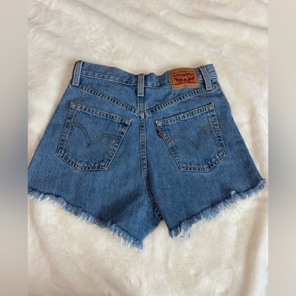 Levi's Pants - LEVI’S DENIM SHORTS – SIZE 26